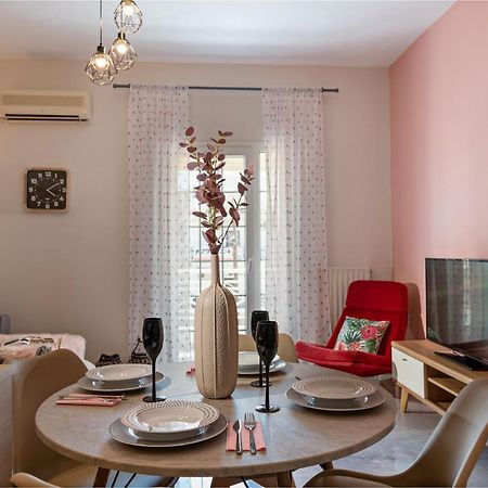 Tres Jolie - Stylish Cityheart Apartment 罗希姆诺 外观 照片