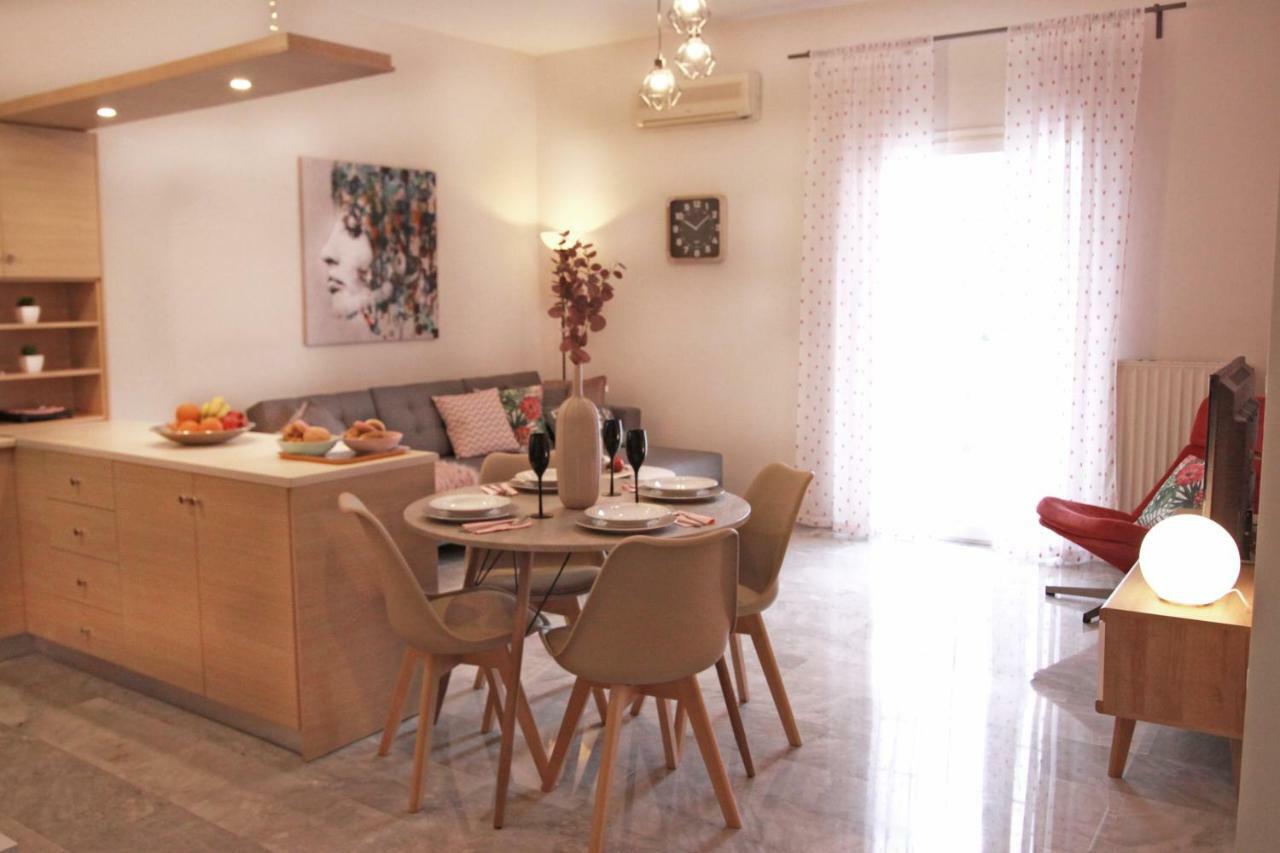 Tres Jolie - Stylish Cityheart Apartment 罗希姆诺 外观 照片