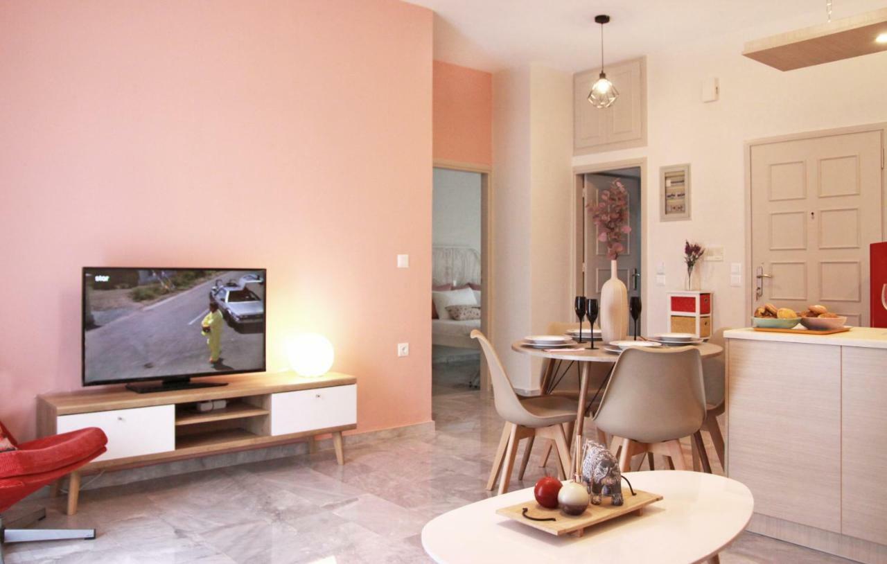 Tres Jolie - Stylish Cityheart Apartment 罗希姆诺 外观 照片