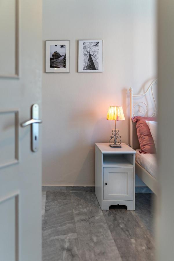 Tres Jolie - Stylish Cityheart Apartment 罗希姆诺 外观 照片
